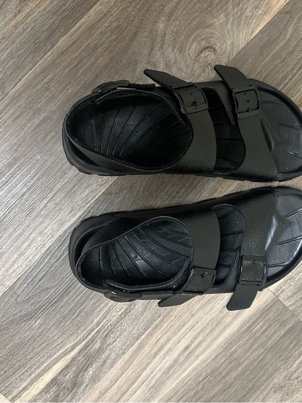 Birki’s Birkenstock Aruba Black Sandals - Picture 7 of 7